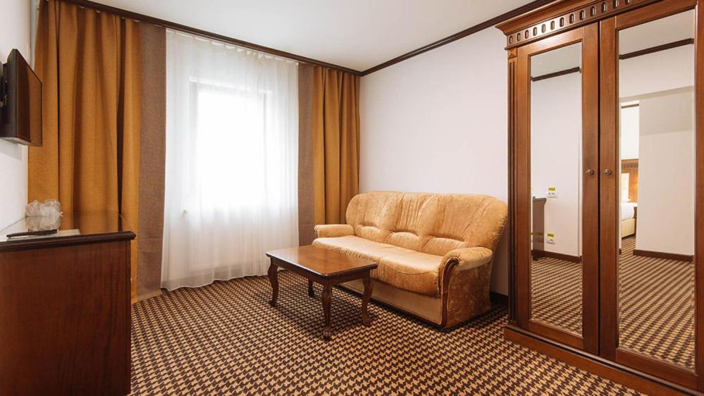 Hotel Alpin Rarau Câmpulung Moldovenesc Εξωτερικό φωτογραφία